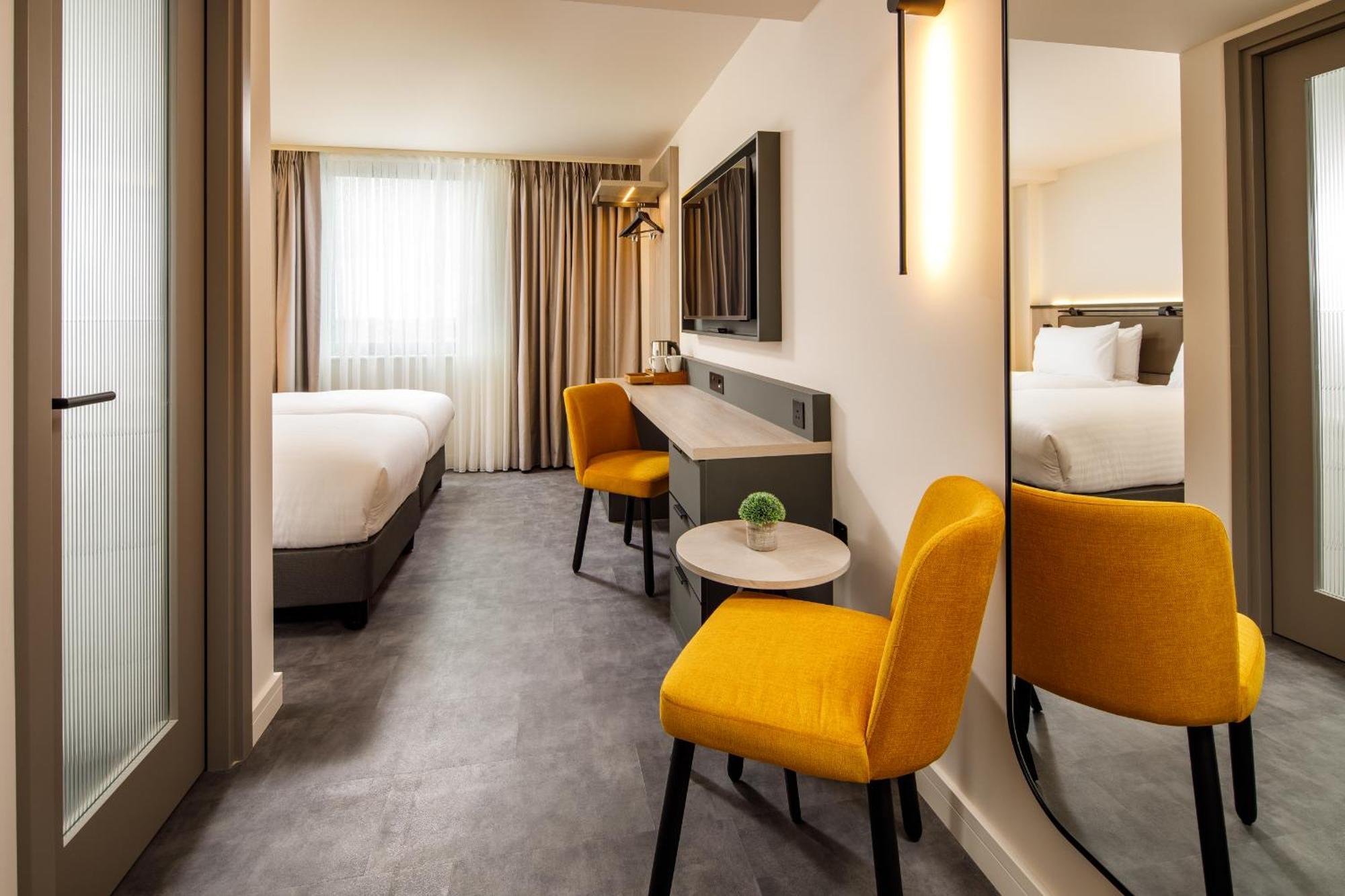 Southgate Hotel London East Barnet エクステリア 写真